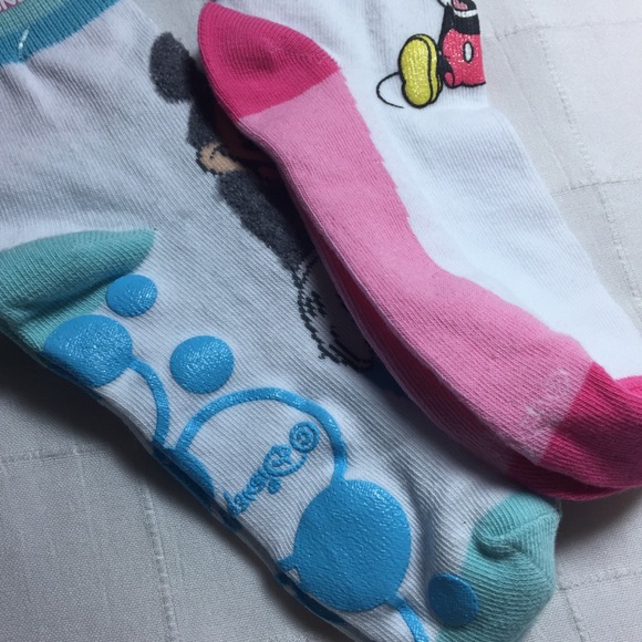 New women’s Mickey Mouse socks 2 pr - Picture 4 of 5